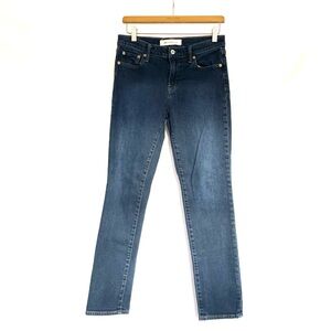 GAP 1969 women’s Real Straight Jeans 27R
